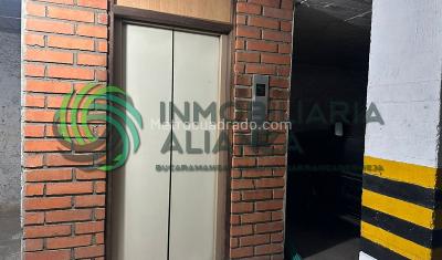 Apartamento de 4 alcobas en venta en La Aurora, Bucaramanga, 151 m² · foto 2 de 20