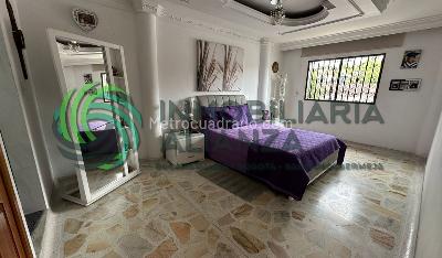 Casa de 5 alcobas en venta en Provenza, Bucaramanga, 489 m² · foto 13 de 20