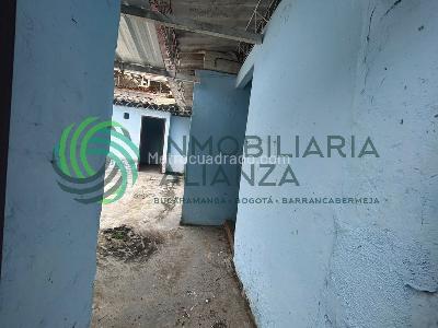 Casa de 5 alcobas en venta en Comuneros, Bucaramanga, 280 m² · foto 13 de 20