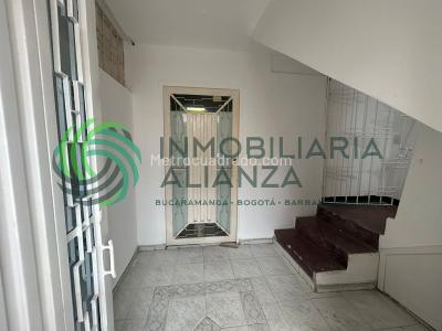Casa de 5 alcobas en venta en La Victoria, Bucaramanga, 221 m² · foto 10 de 20