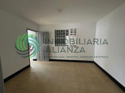 Casa de 5 alcobas en venta en La Victoria, Bucaramanga, 221 m² · foto 15 de 20