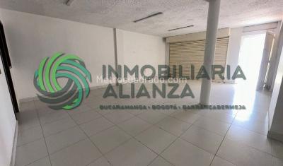Casa de 5 alcobas en venta en La Aurora, Bucaramanga, 555 m² · foto 3 de 20