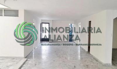 Casa de 5 alcobas en venta en La Aurora, Bucaramanga, 555 m² · foto 5 de 20