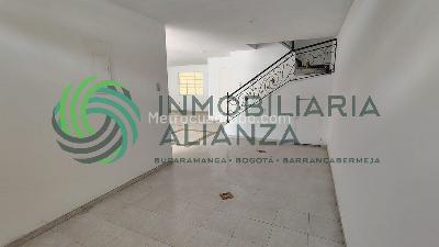 Casa de 5 alcobas en venta en Mejoras Publicas, Bucaramanga, 312 m² · foto 6 de 20