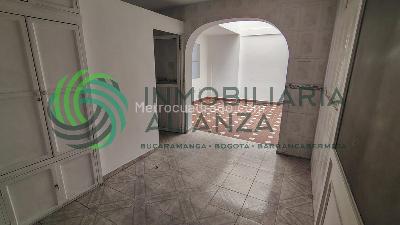 Casa de 5 alcobas en venta en Mejoras Publicas, Bucaramanga, 312 m² · foto 10 de 20