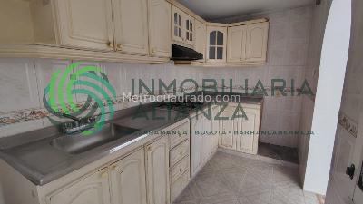 Casa de 5 alcobas en venta en Mejoras Publicas, Bucaramanga, 312 m² · foto 12 de 20