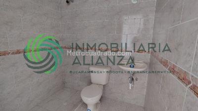 Casa de 5 alcobas en venta en Mejoras Publicas, Bucaramanga, 312 m² · foto 18 de 20