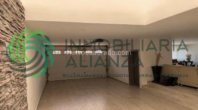 Casa de 5 alcobas en venta en Diamante 2, Bucaramanga, 400 m² · foto 20 de 20