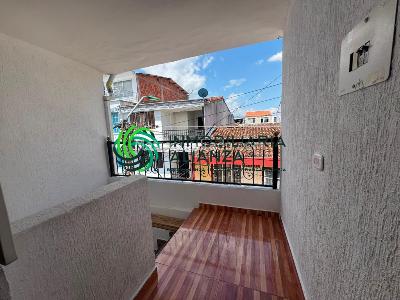 Apartamento de 3 alcobas en venta en Los Heroes, Bucaramanga, 77 m² · foto 3 de 17