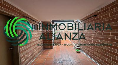 Casa de 5 alcobas en venta en Fontana, Bucaramanga, 298 m² · foto 10 de 20