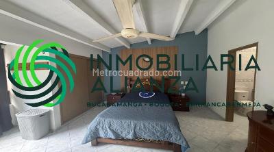 Casa de 5 alcobas en venta en Fontana, Bucaramanga, 298 m² · foto 16 de 20