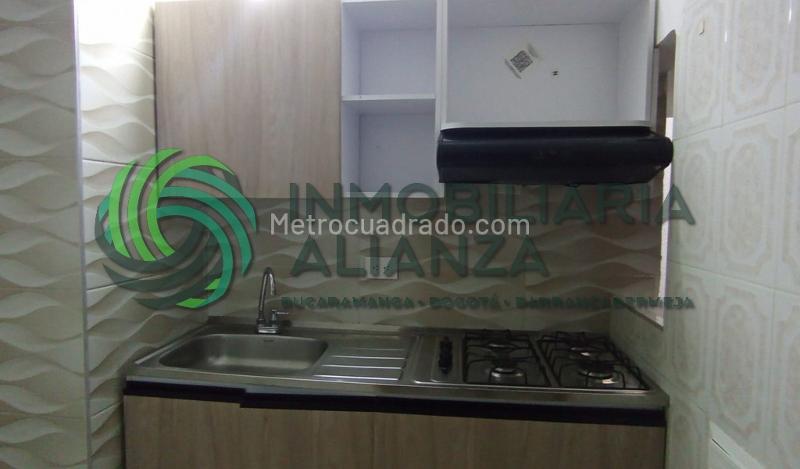 Piso – Bucaramanga, La Aurora, Comuna 13 - Oriental - Más