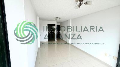 Apartamento de 3 alcobas en venta en Alarcon, Bucaramanga, 80 m² · foto 6 de 18