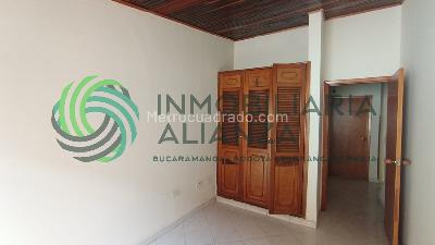 Casa de 4 alcobas en arriendo en Los Rosales, Floridablanca, 127 m² · foto 10 de 20