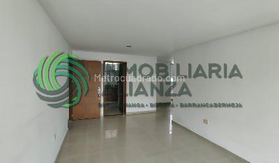 Apartamento de 3 alcobas en arriendo en Sotomayor, Bucaramanga, 92 m² · foto 3 de 18