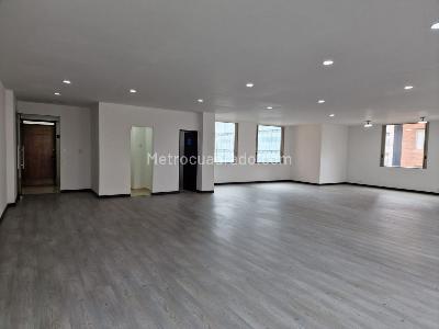 Office for rent in Calle 98 #22 64, Bogotá
