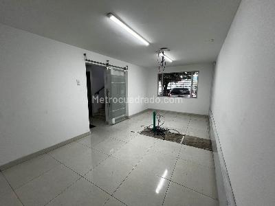 Casa de 5 alcobas en venta en Polo Club, Bogotá, 300 m² · foto 6 de 20
