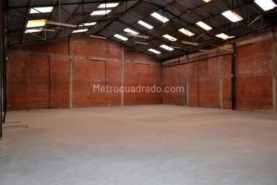 Warehouse for rent in LA ESPERANZA, Bogotá