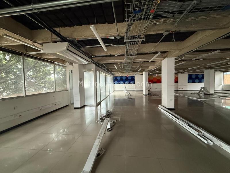 Edificio de Oficinas en Arriendo, LA CASTELLANA, Bogotá D.C. - Vista 2