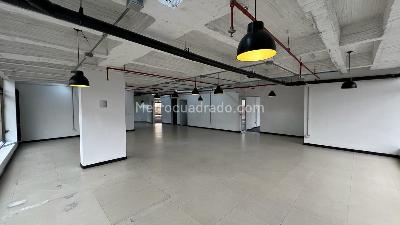 Office for rent in LA PORCINCULA, Bogotá