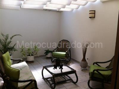 Casa de 3 alcobas en venta en Santa Barbara Central, Bogotá, 180 m² · foto 10 de 20