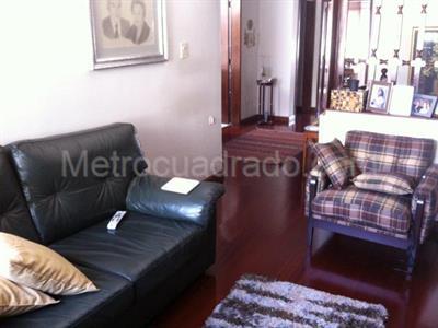 Casa de 3 alcobas en venta en Santa Barbara Central, Bogotá, 180 m² · foto 16 de 20