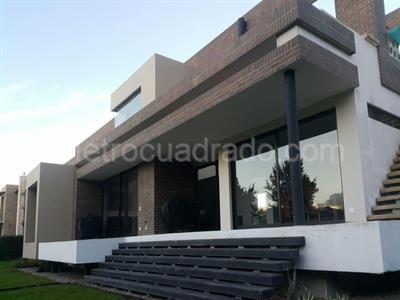 Casa de 4 alcobas en venta en Guaymaral San Simon, Bogotá, 1285 m² · foto 14 de 20