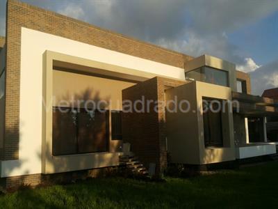 Casa de 4 alcobas en venta en Guaymaral San Simon, Bogotá, 1285 m² · foto 7 de 20