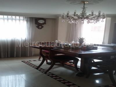 Apartamento de 4 alcobas en venta en Chapinero Rosales, Bogotá, 122 m² · foto 7 de 19