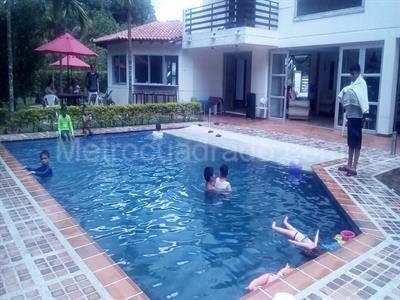 Casa de 5 alcobas en venta en Villavicencio, 1100 m² · foto 4 de 20