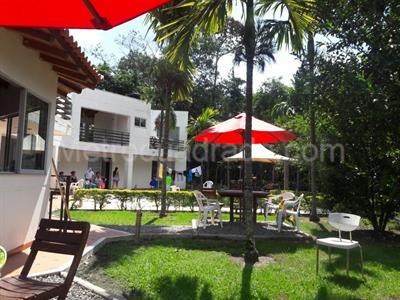 Casa de 5 alcobas en venta en Villavicencio, 1100 m² · foto 3 de 20