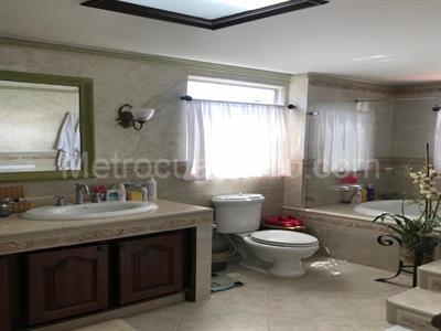 Casa de 4 alcobas en venta en San Simon, Bogotá, 1655 m² · foto 10 de 20