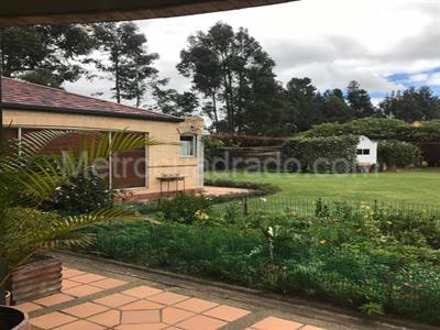 Casa de 4 alcobas en venta en San Simon, Bogotá, 1655 m² · foto 12 de 20