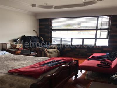 Casa de 4 alcobas en venta en Santa Margarita, Bogotá, 350 m² · foto 4 de 16