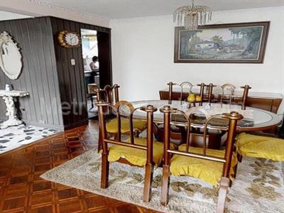 Casa de 5 alcobas en venta en La Castellana, Bogotá, 230 m² · foto 2 de 20