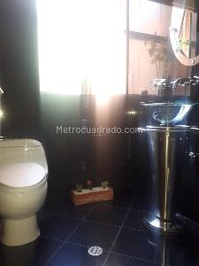 Apartamento de 5 alcobas en venta en Niza Suba, Bogotá, 430 m² · foto 9 de 14