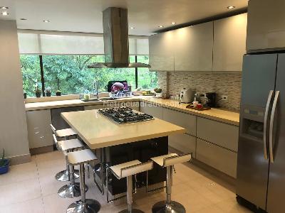 Casa de 4 alcobas en venta en Via La Calera, Bogotá, 335 m² · foto 4 de 20