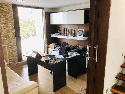 Casa de 4 alcobas en venta en Via La Calera, Bogotá, 335 m² · foto 9 de 20