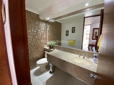 Apartamento de 3 alcobas en venta en Cerros De Niza, Bogotá, 170 m² · foto 3 de 20
