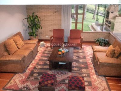 Casa de 5 alcobas en venta en Conjunto Renania, Bogotá, 330 m² · foto 8 de 20