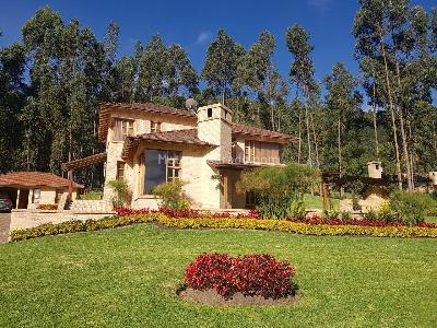 Casa de 5 alcobas en venta en Conjunto Renania, Bogotá, 330 m² · foto 12 de 20