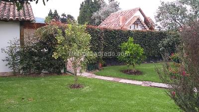Casa de 5 alcobas en venta en Los Robles, Bogotá, 300 m² · foto 4 de 20