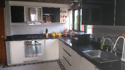 Casa de 5 alcobas en venta en Los Robles, Bogotá, 300 m² · foto 8 de 20