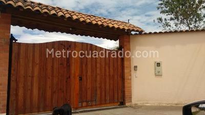 Casa de 5 alcobas en venta en Chia Vereda La Balsa, Chía, 550 m² · foto 2 de 10