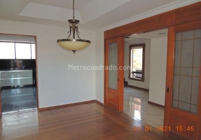 Casa de 4 alcobas en venta en Casa Blanca Suba, Bogotá, 300 m² · foto 9 de 20