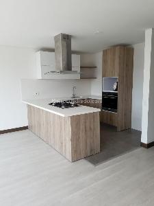 Apartamento en venta en Niza, Bogotá · foto 5 de 13