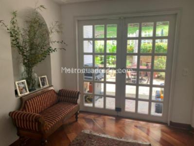 Casa en venta en Cerros De Niza, Bogotá · foto 9 de 20