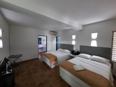 Casa de 4 alcobas en venta en Puerto Peñalisa, Girardot, 381 m² · foto 15 de 20