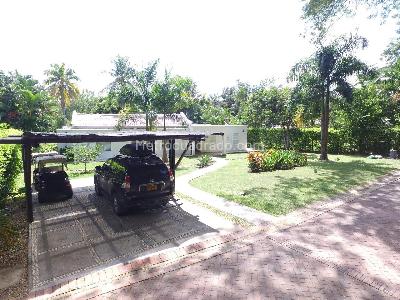 Casa de 4 alcobas en venta en Puerto Peñalisa, Girardot, 381 m² · foto 10 de 20