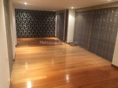 Casa de 5 alcobas en venta en Chia, Chía, 270 m² · foto 3 de 6